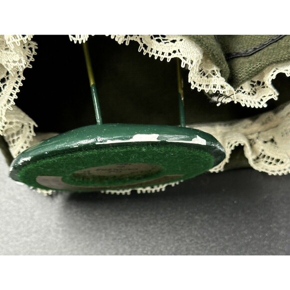 Byer´s Choice Ltd. The Carolers 1995 Woman Caroler...